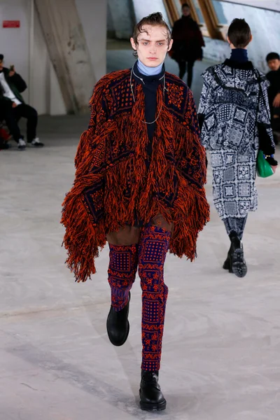 Look 11
